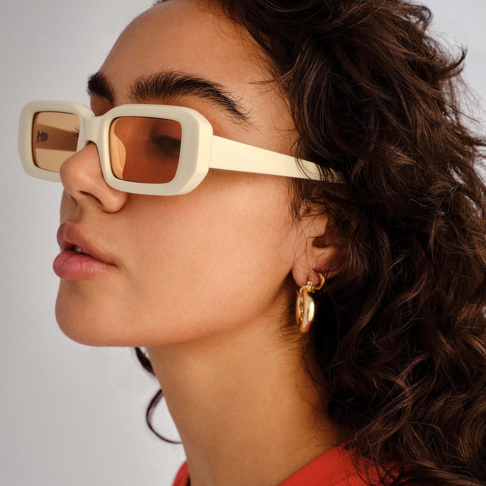 Blackpool Off White Uni-Sex Rectangle Sunglasses | Le Specs