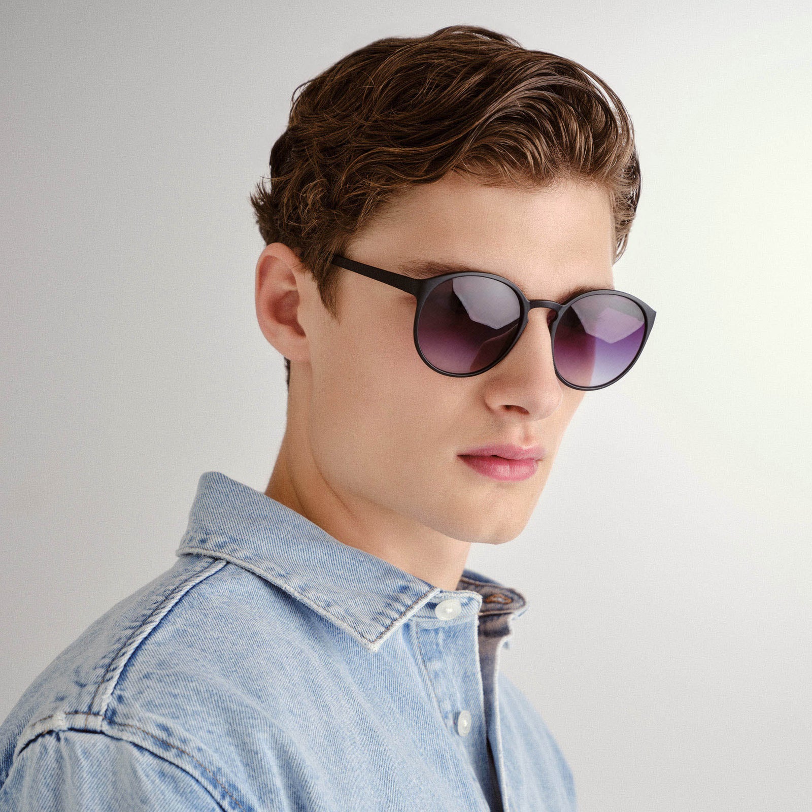 Swizzle Matte Black Uni-Sex Round Sunglasses | Le Specs