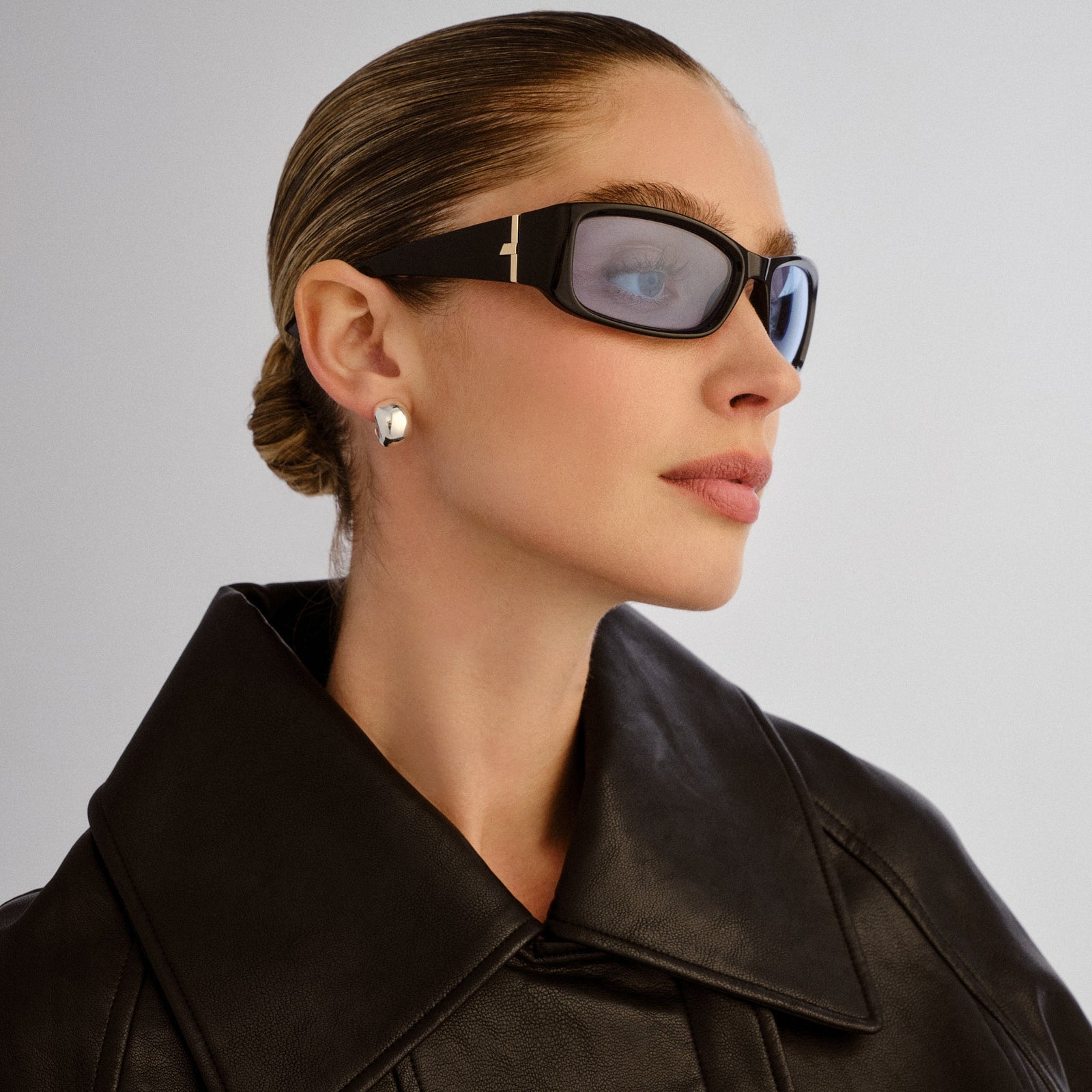 Du Jour Black Uni-Sex Wrap Sunglasses | Le Specs