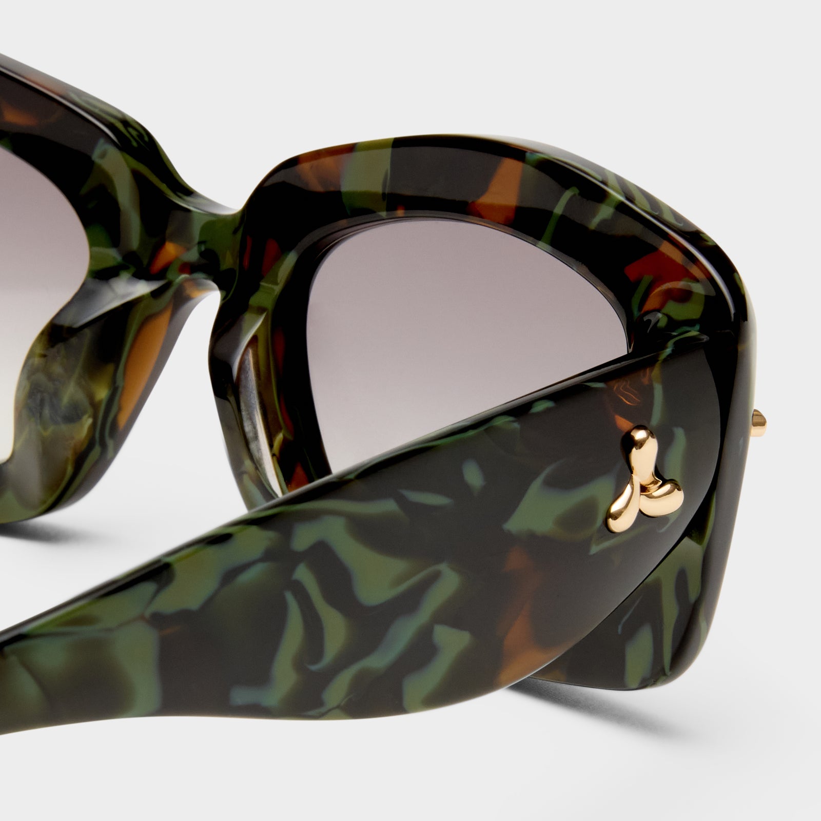 Celestina Jade Marble Female Square Sunglasses | Le Specs