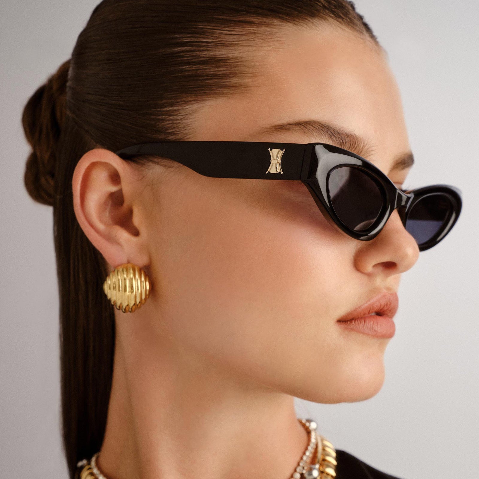 The Stealth Black Female Cat-Eye Sunglasses | Le Specs