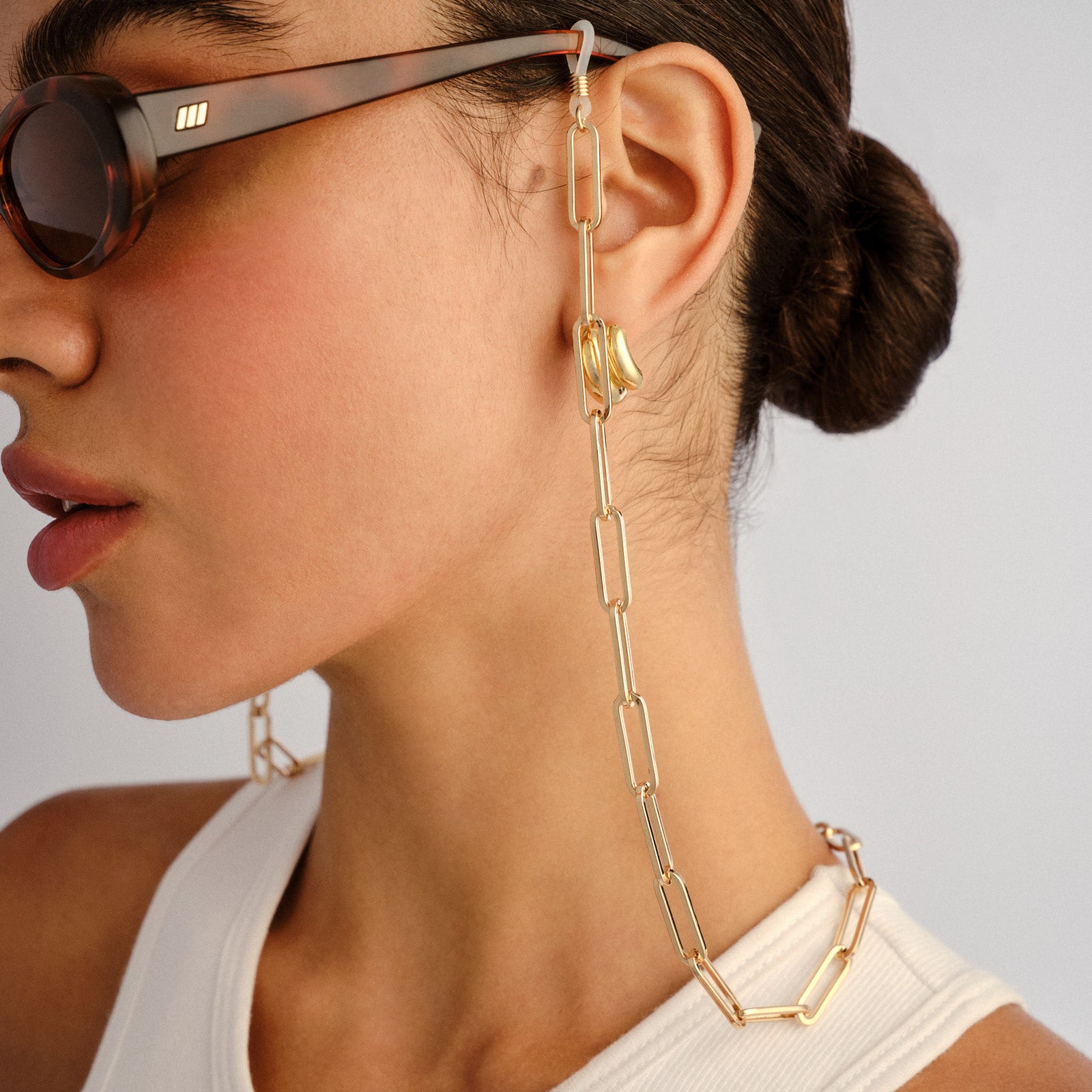 Bold Link Neck Chain Gold Female Accessories Accessories | Le Specs