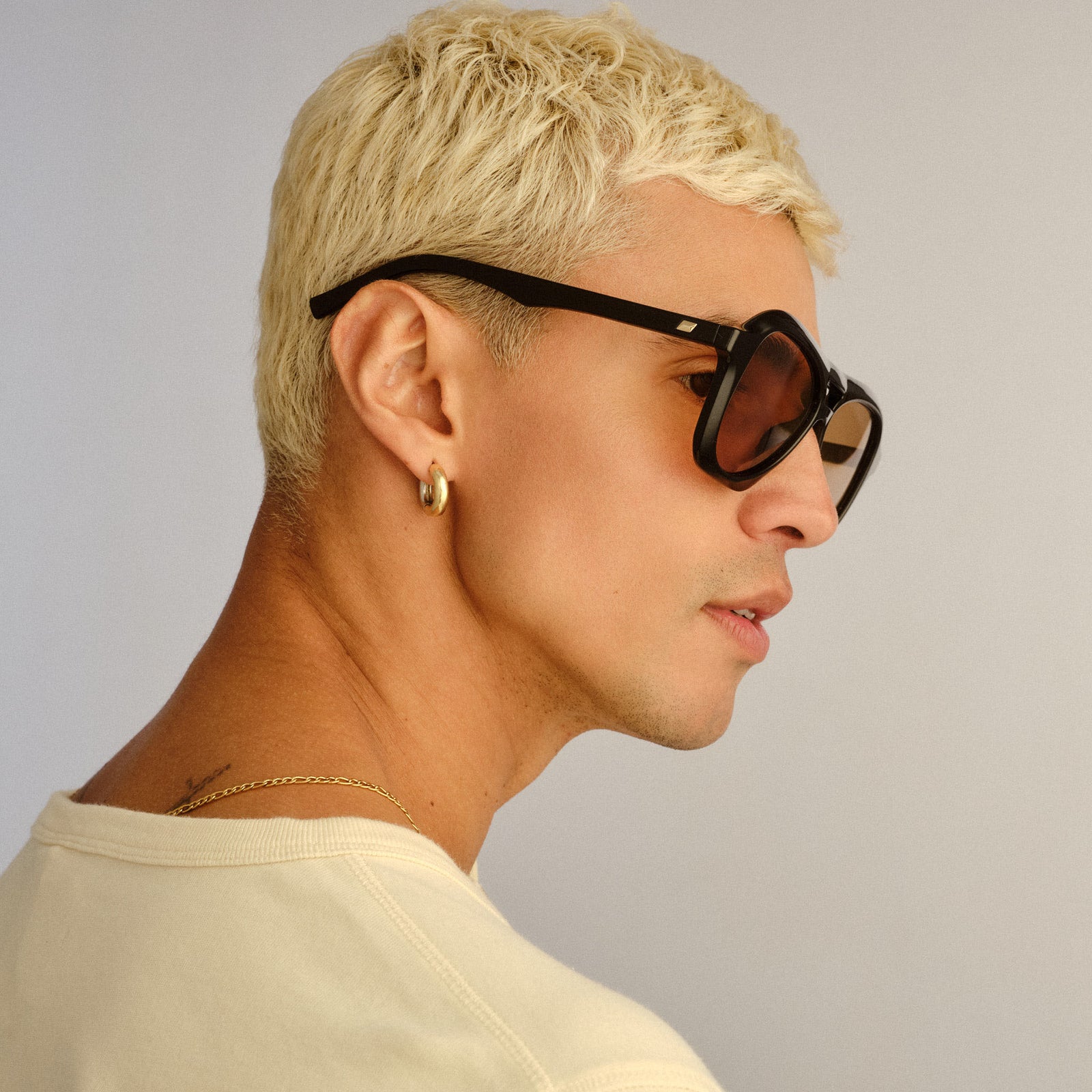 Drizzle Black Uni-Sex Aviator Sunglasses | Le Specs
