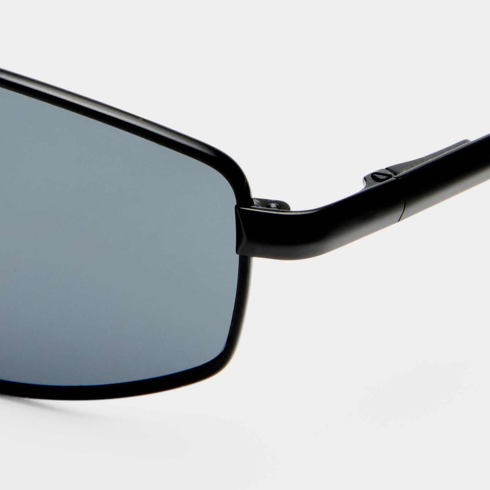 Star Beam Matte Black Uni-Sex Wrap Sunglasses | Le Specs