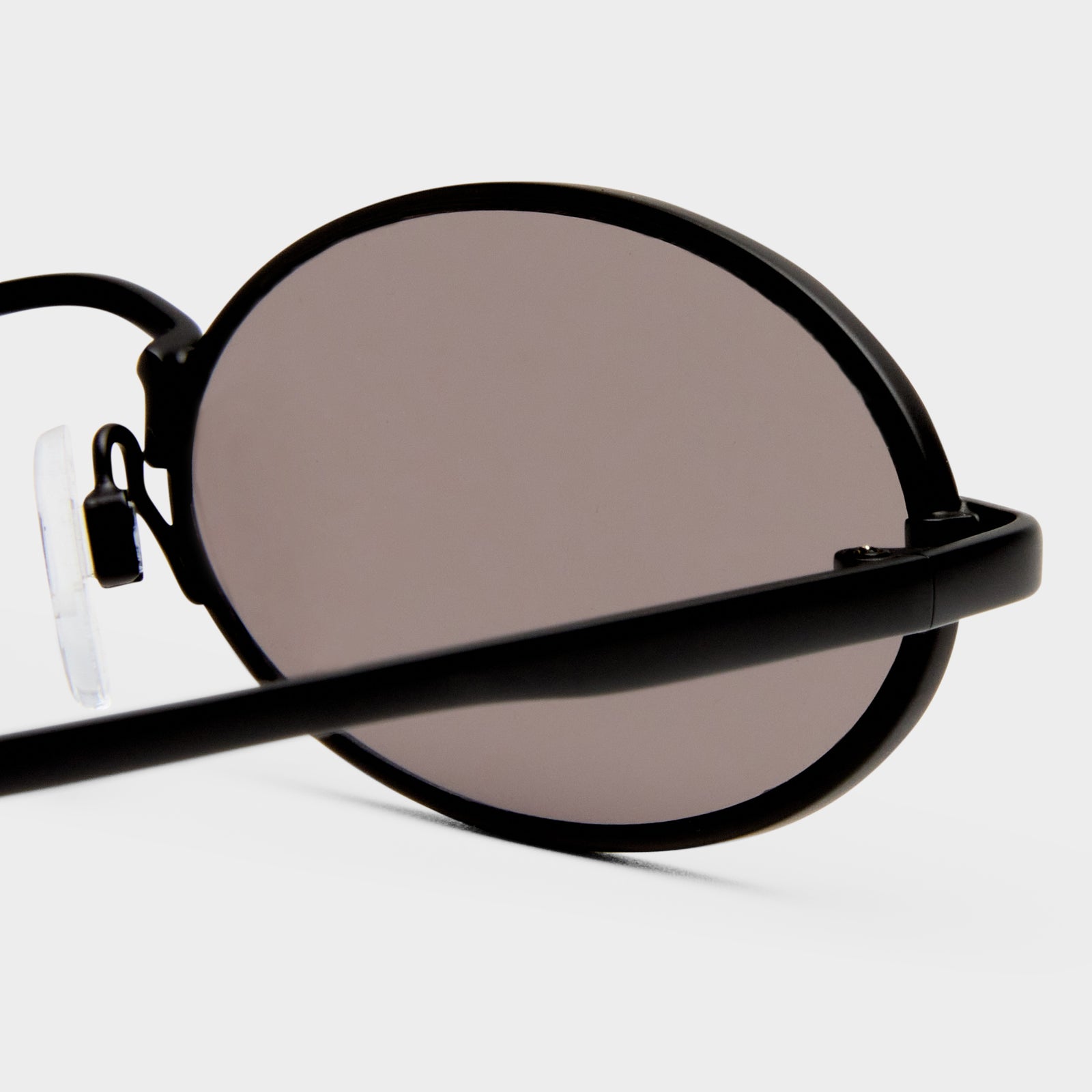 Love Train Matte Black Female Oval Sunglasses | Le Specs