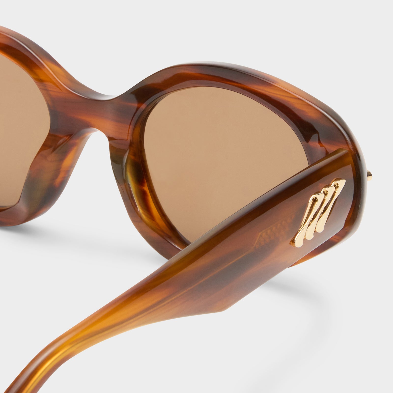 Numero Dos Teak Female Oval Sunglasses | Le Specs