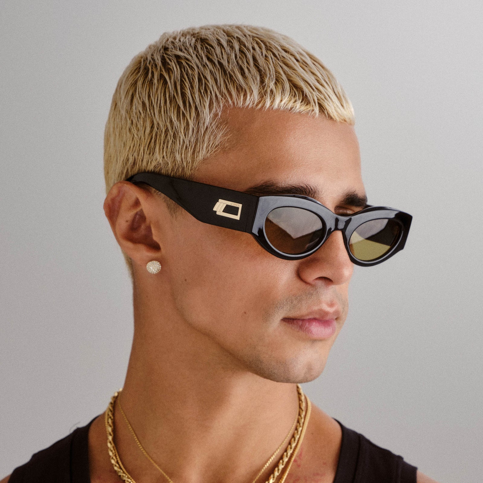 Body Bumpin Ii Black Uni-Sex Oval Sunglasses | Le Specs