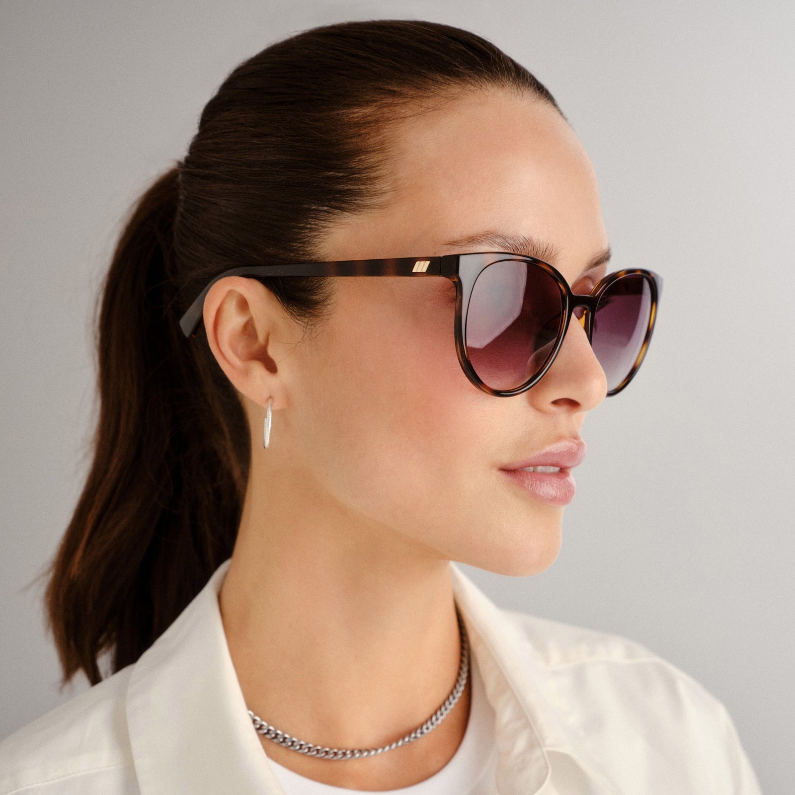 Armada Tort Female Round Sunglasses | Le Specs