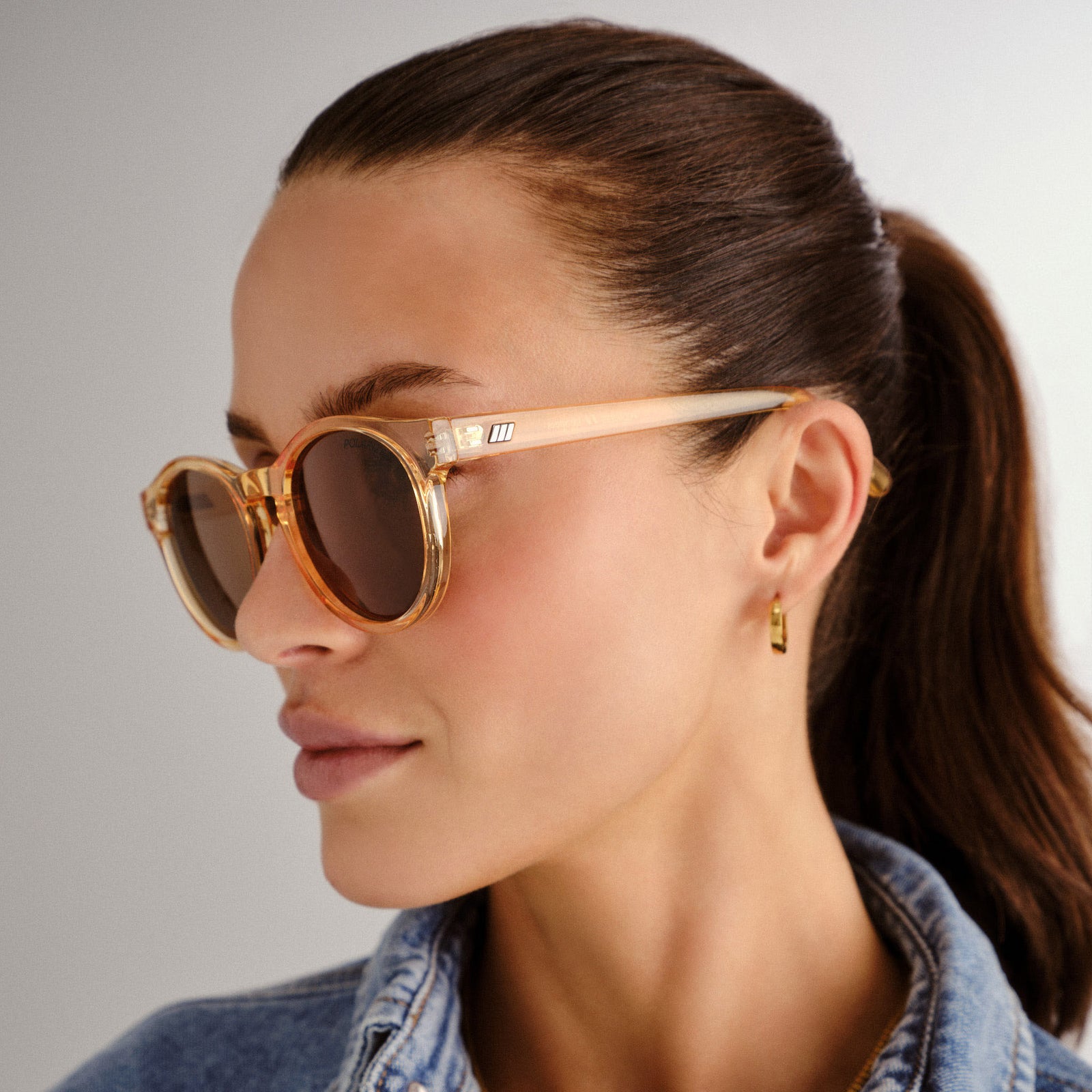 Hey Macarena Blonde Uni-Sex Round Sunglasses | Le Specs
