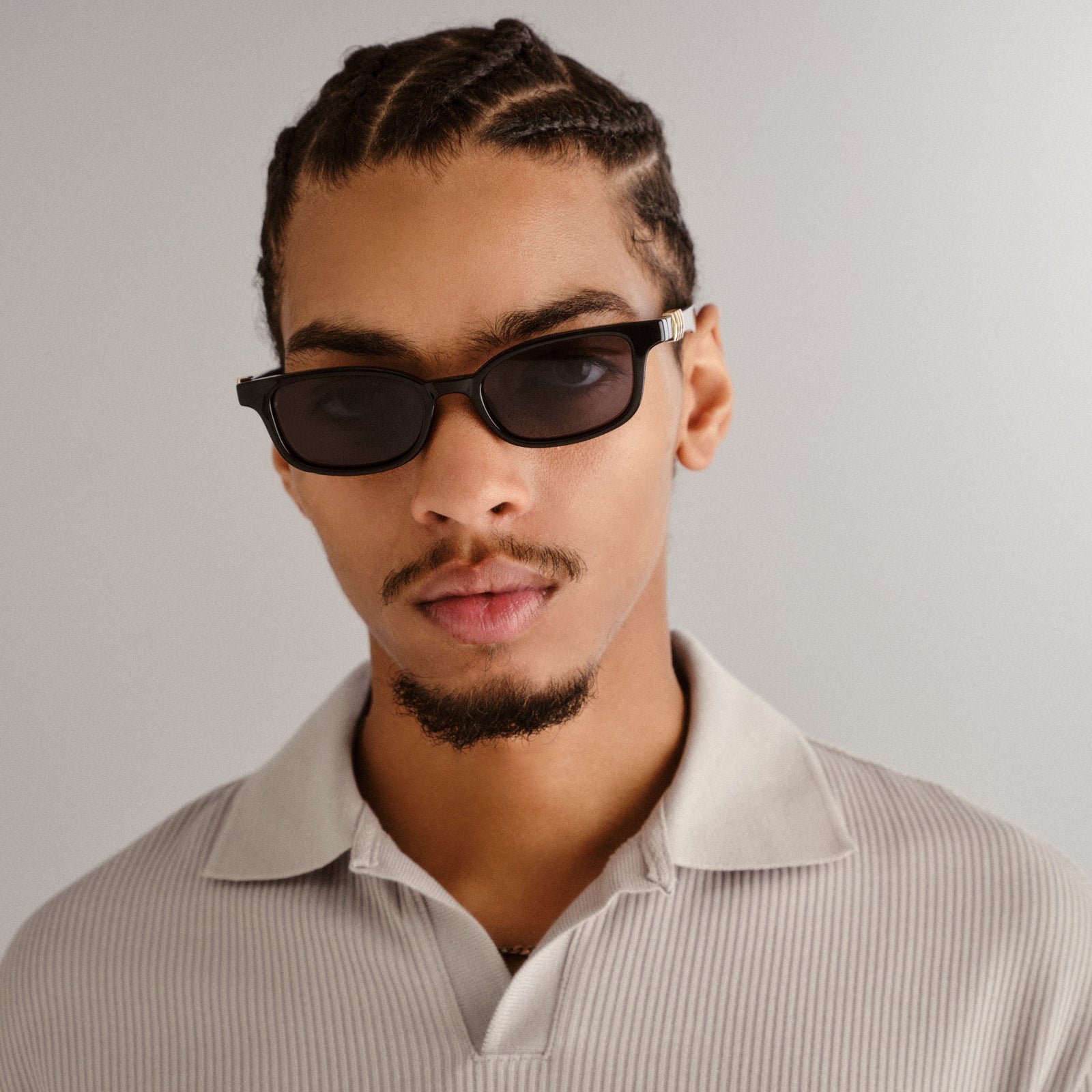 Confidential Black Female D-Frame Sunglasses | Le Specs