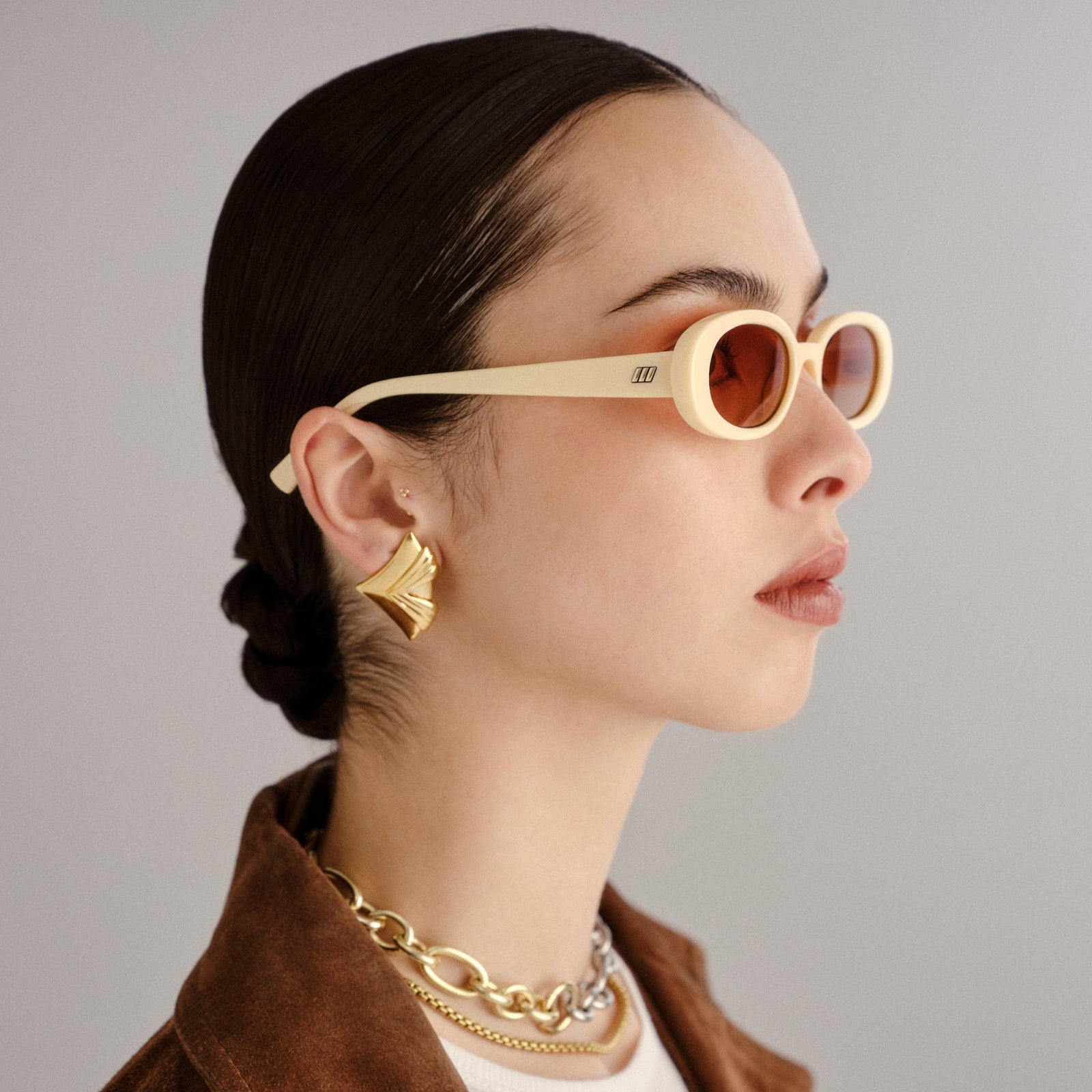Outta Love Ecru Female Oval Sunglasses | Le Specs