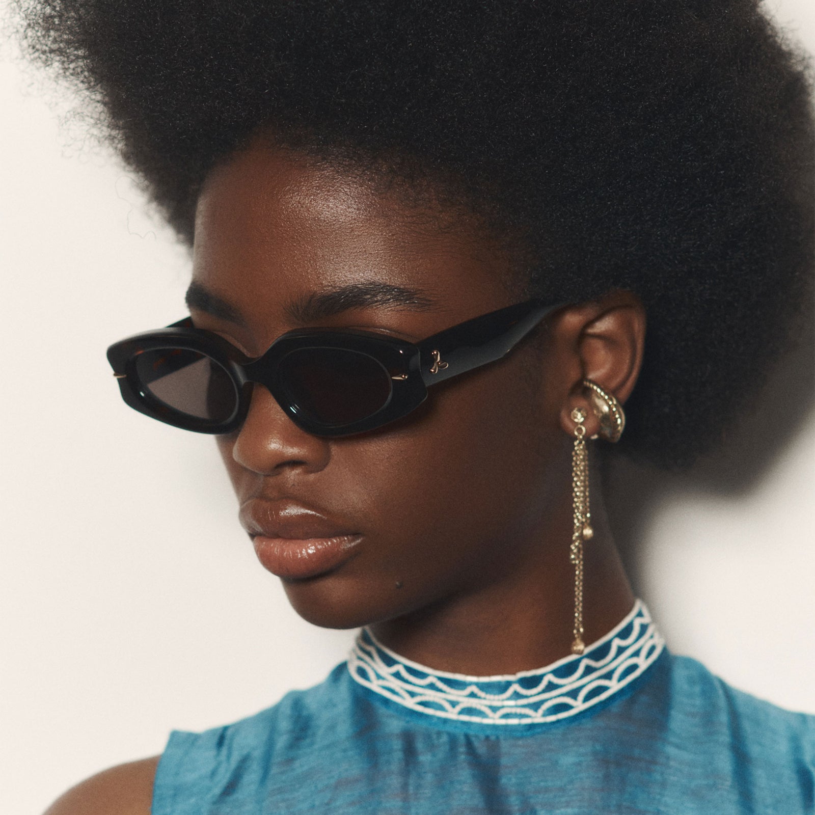 Lunar Tortoiseshell Female Oval Sunglasses | Le Specs