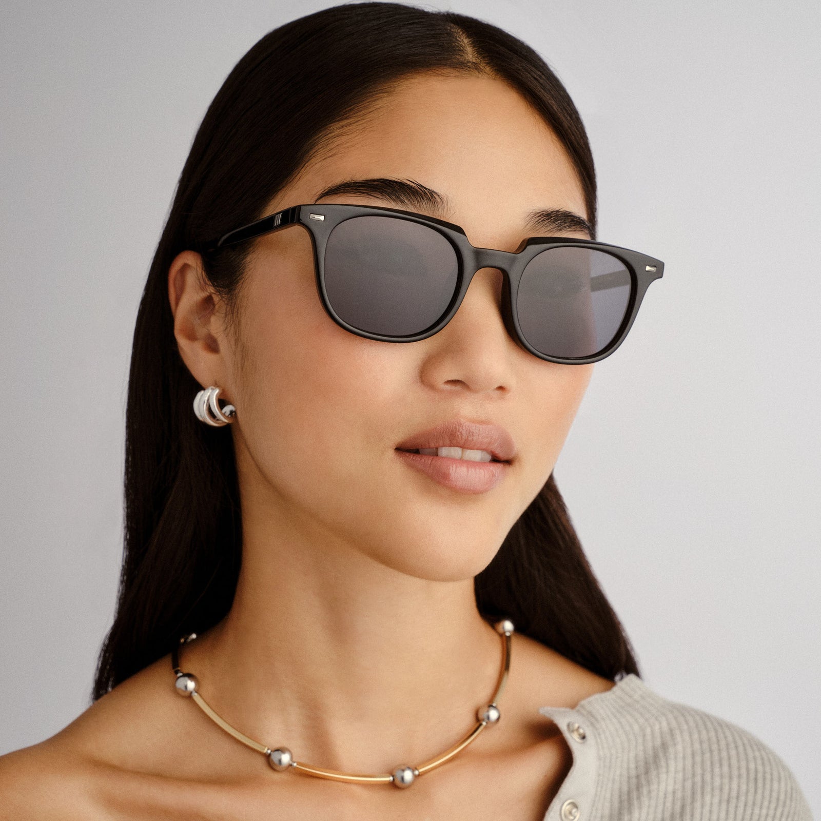 Le Resolu Black Uni-Sex Round Sunglasses | Le Specs