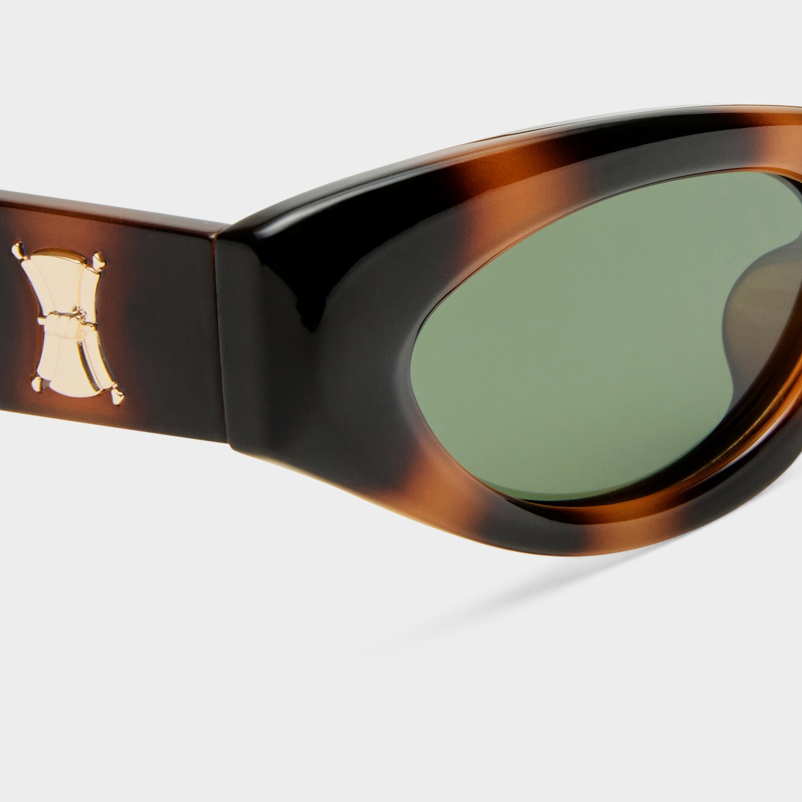 The Stealth Ombre Tort Female Cat-Eye Sunglasses | Le Specs