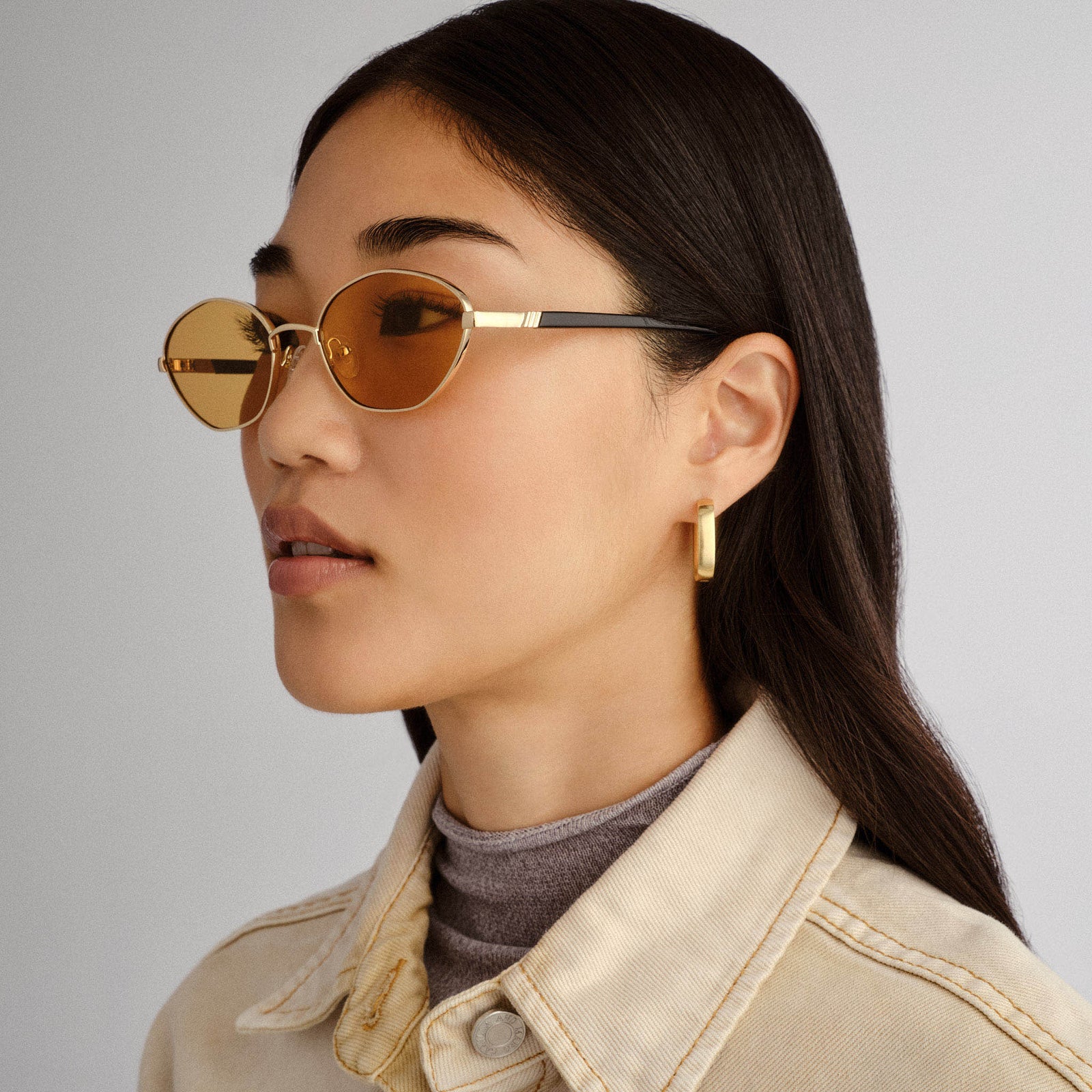 Le Bebe Gold Uni-Sex Oval Sunglasses | Le Specs