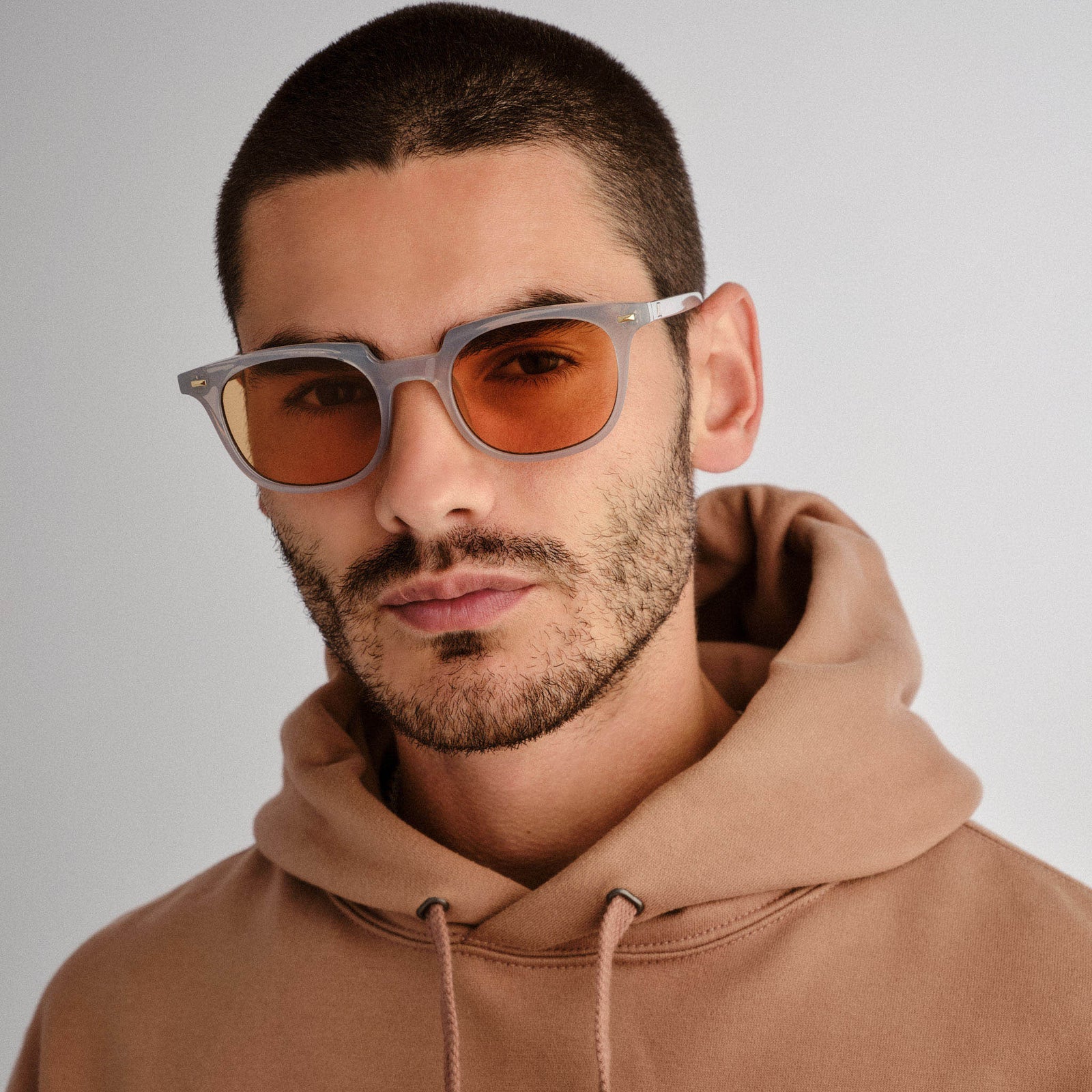 Le Resolu Cloud Uni-Sex Round Sunglasses | Le Specs