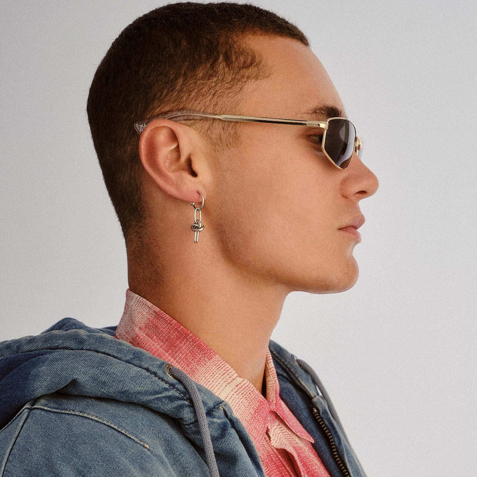 Star Beam Bright Gold Uni-Sex Wrap Sunglasses | Le Specs