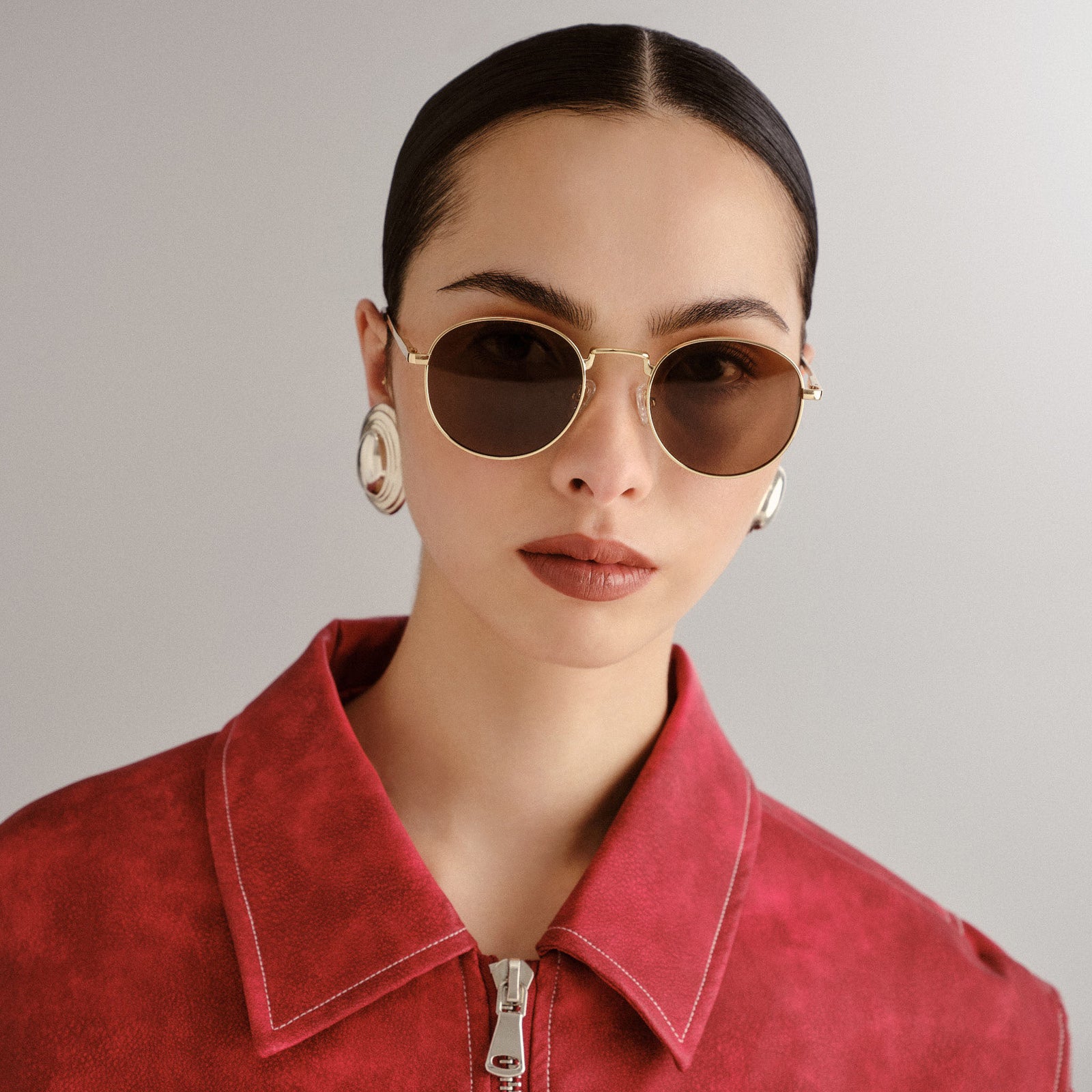 Lost Legacy Gold Uni-Sex Round Sunglasses | Le Specs