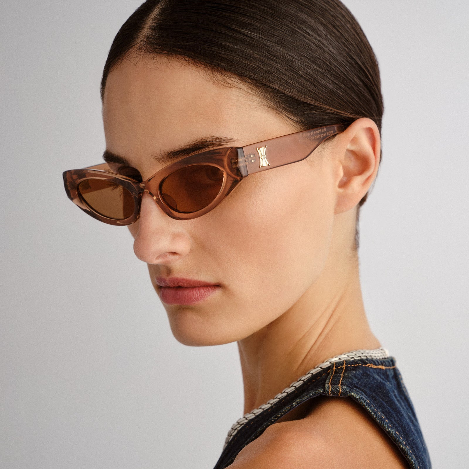 The Stealth Fudge Female Cat-Eye Sunglasses | Le Specs