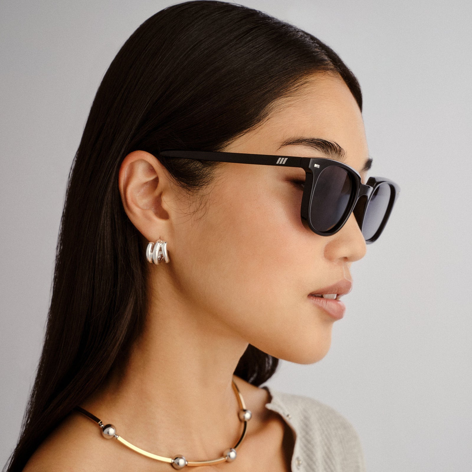 Le Resolu Black Uni-Sex Round Sunglasses | Le Specs