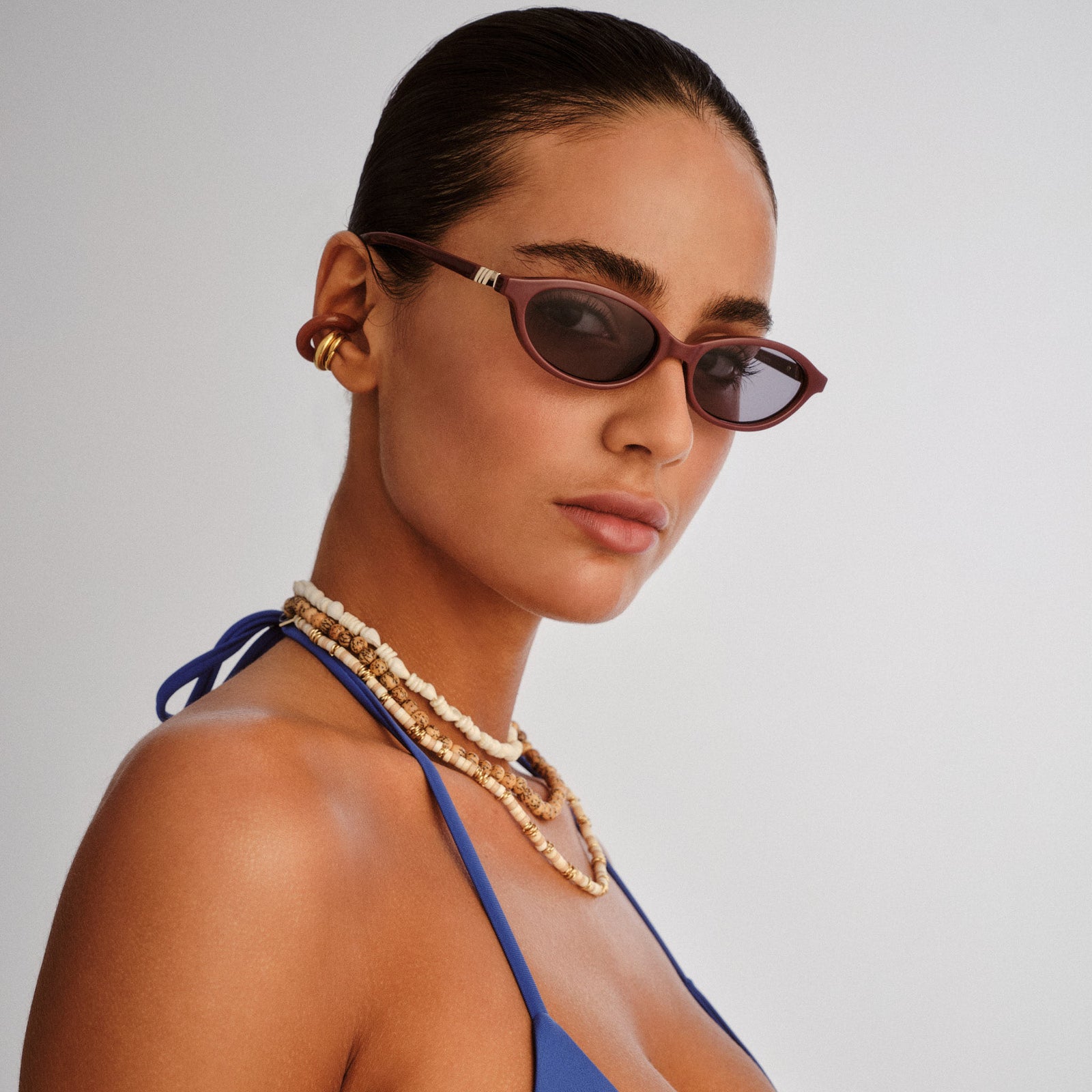 Duskfall Merlot Female Oval Sunglasses | Le Specs