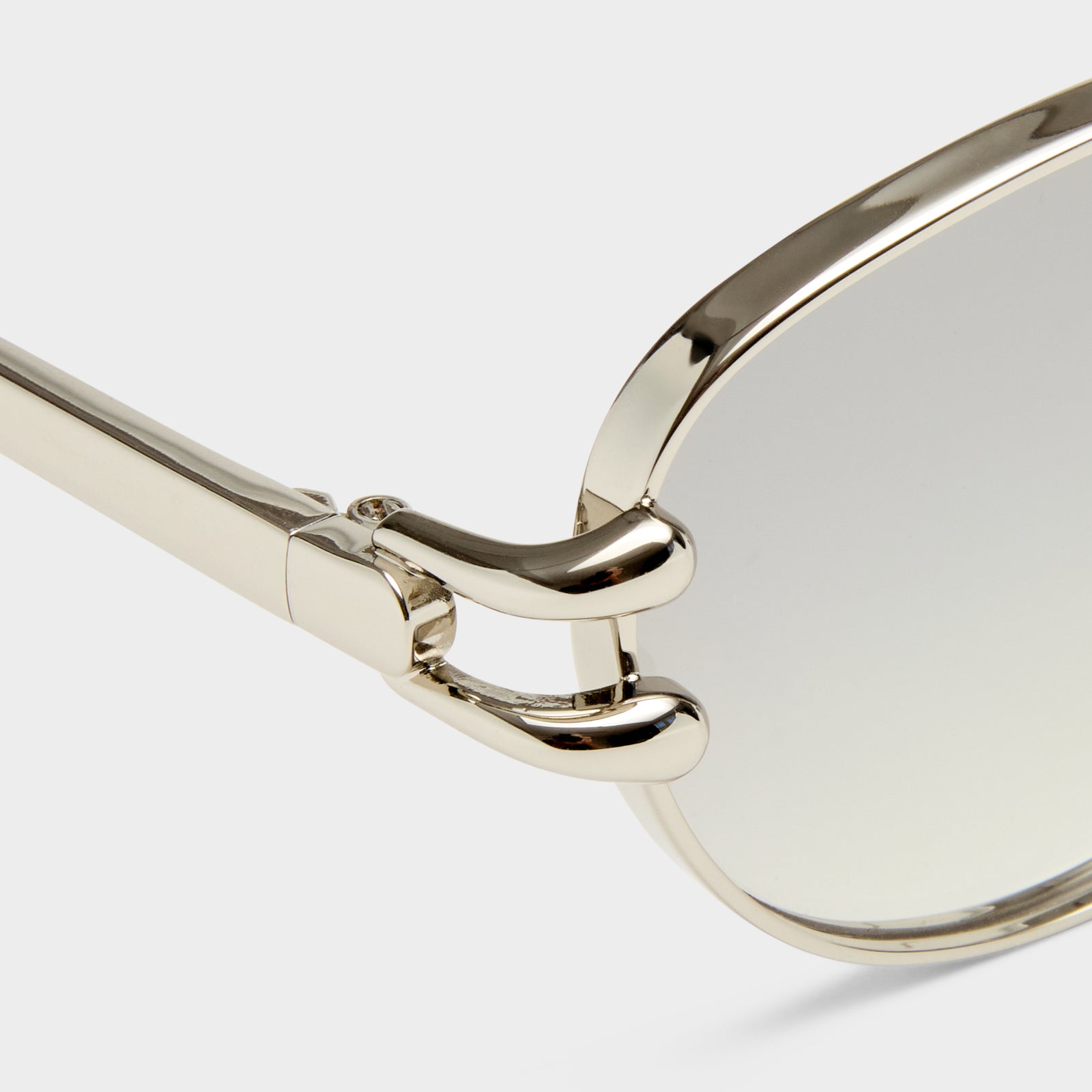 Numero Seis Bright Silver Female Aviator Sunglasses | Le Specs