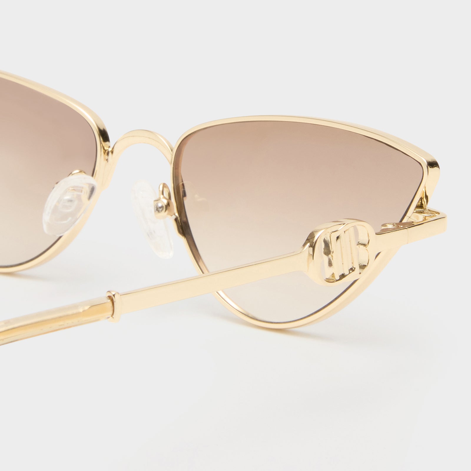 The Soiree Bright Gold Female Cat-Eye Sunglasses | Le Specs