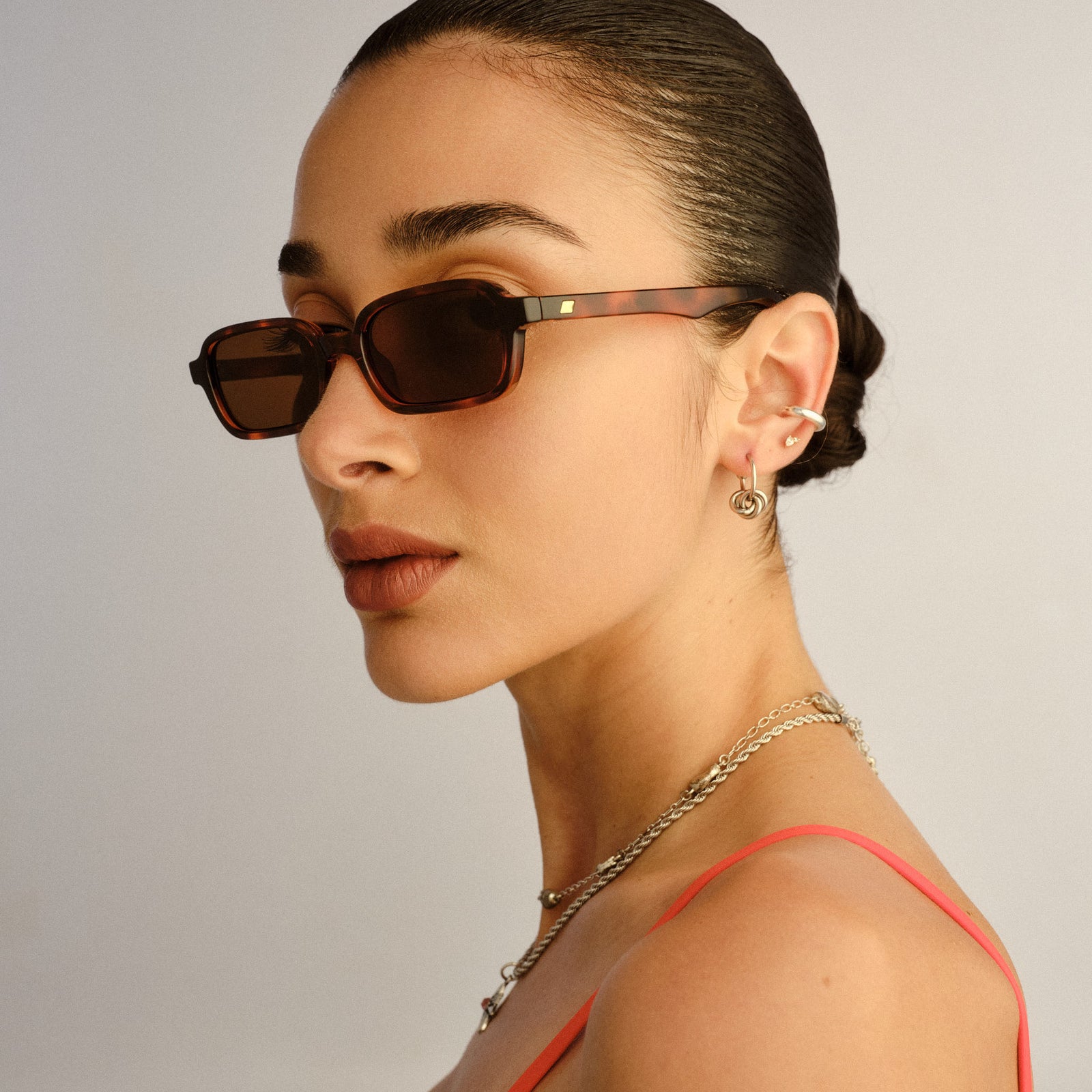 Pilferer Toffee Tort Uni-Sex Rectangle Sunglasses | Le Specs