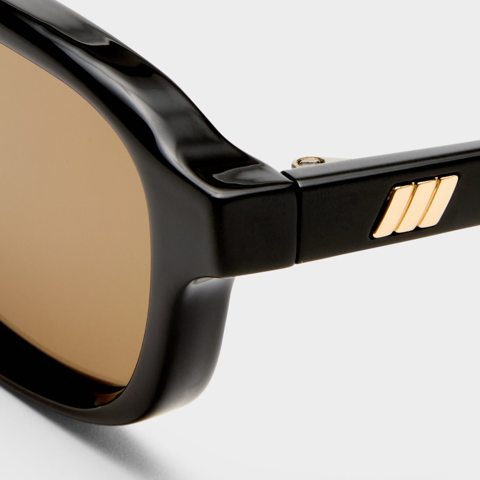 Honey Pot Black Female Rectangle Sunglasses | Le Specs