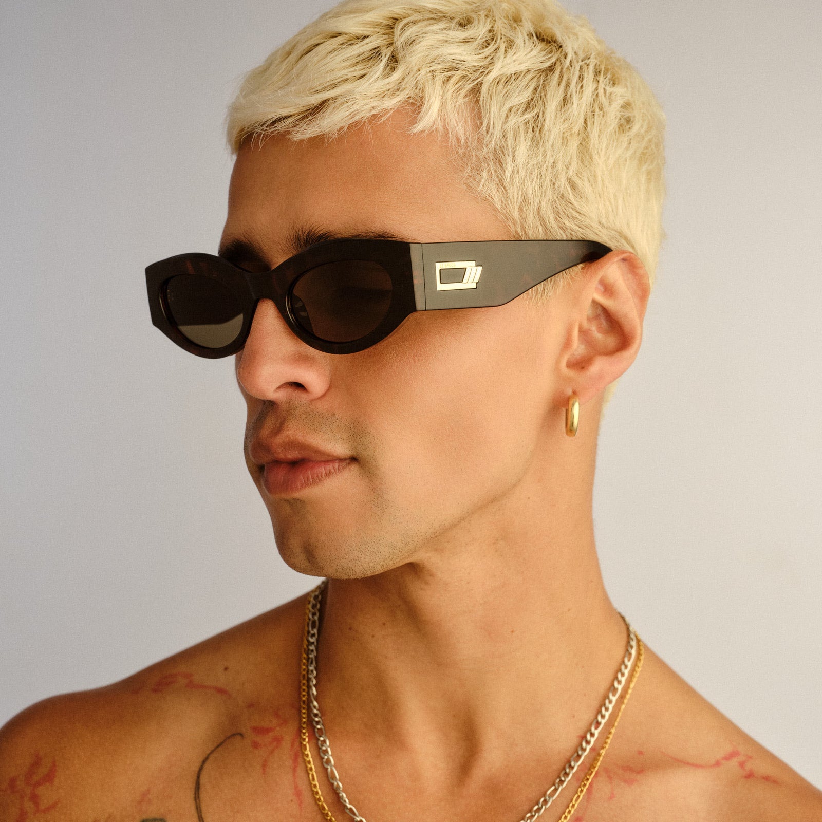 Body Bumpin Ii Tort Uni-Sex Oval Sunglasses | Le Specs