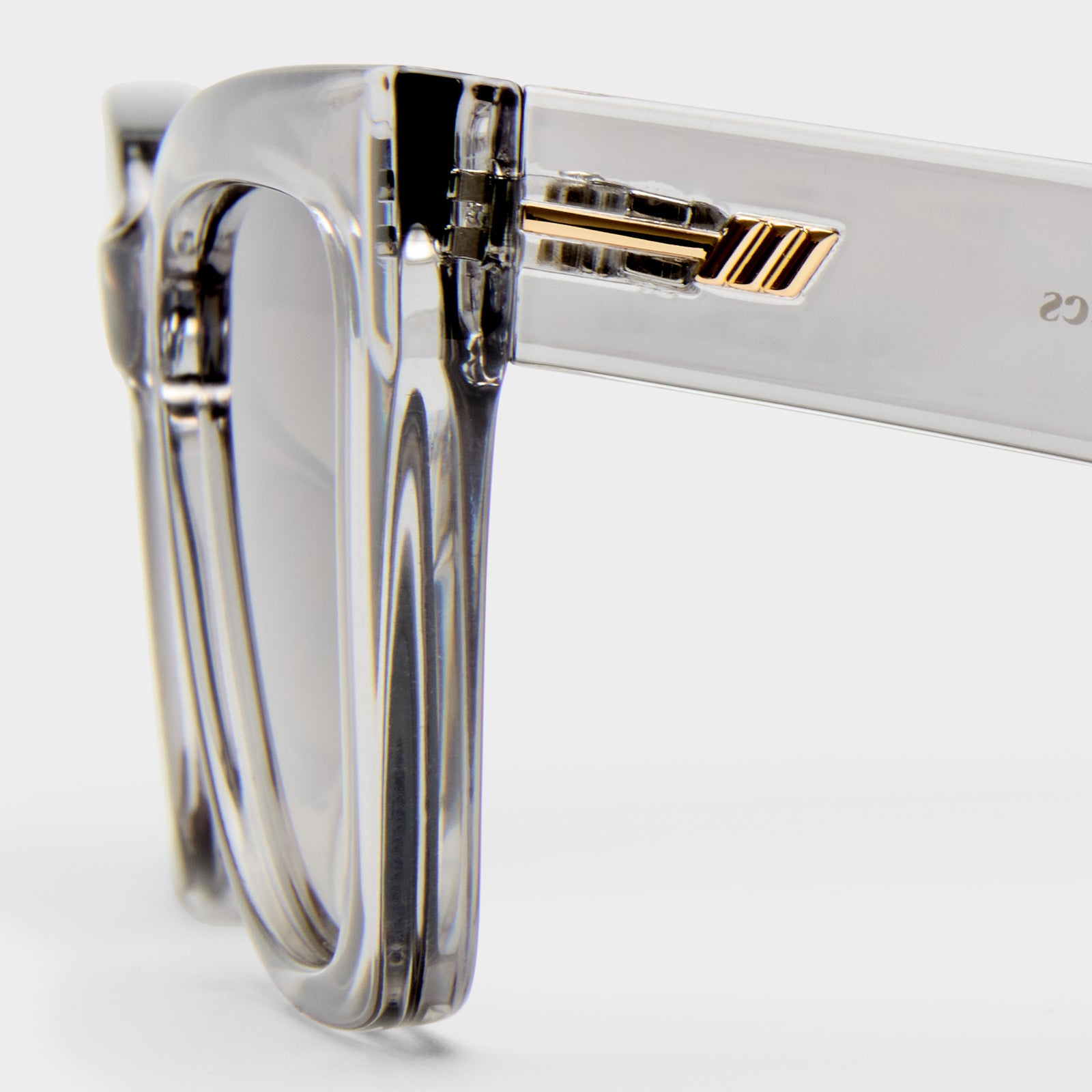 Le Coeur Smoke Female Cat-Eye Sunglasses | Le Specs