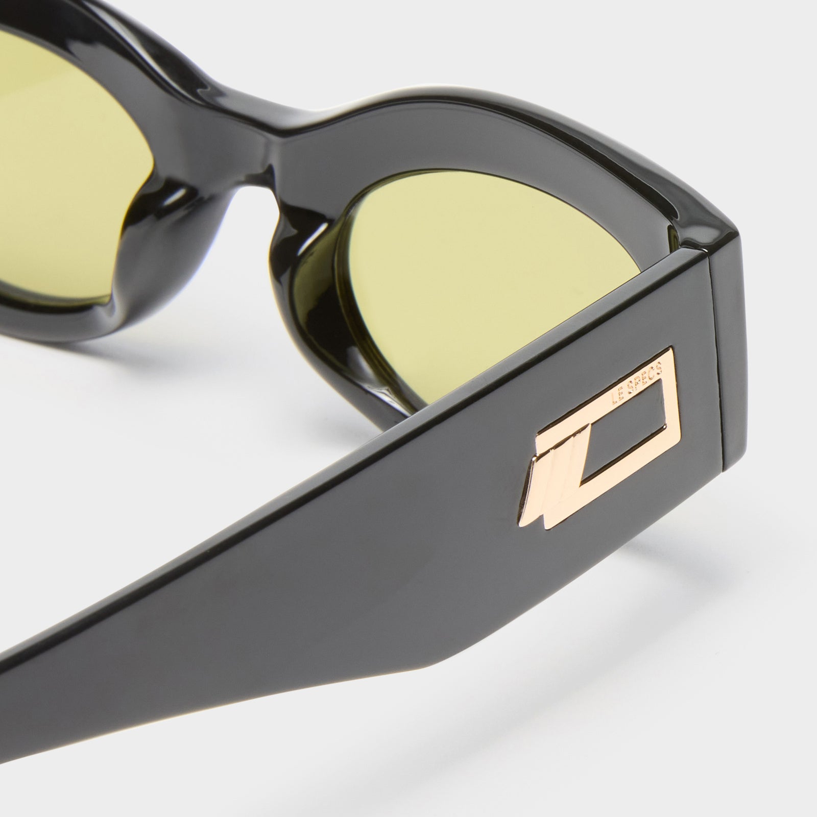 Body Bumpin Ii Black Uni-Sex Oval Sunglasses | Le Specs