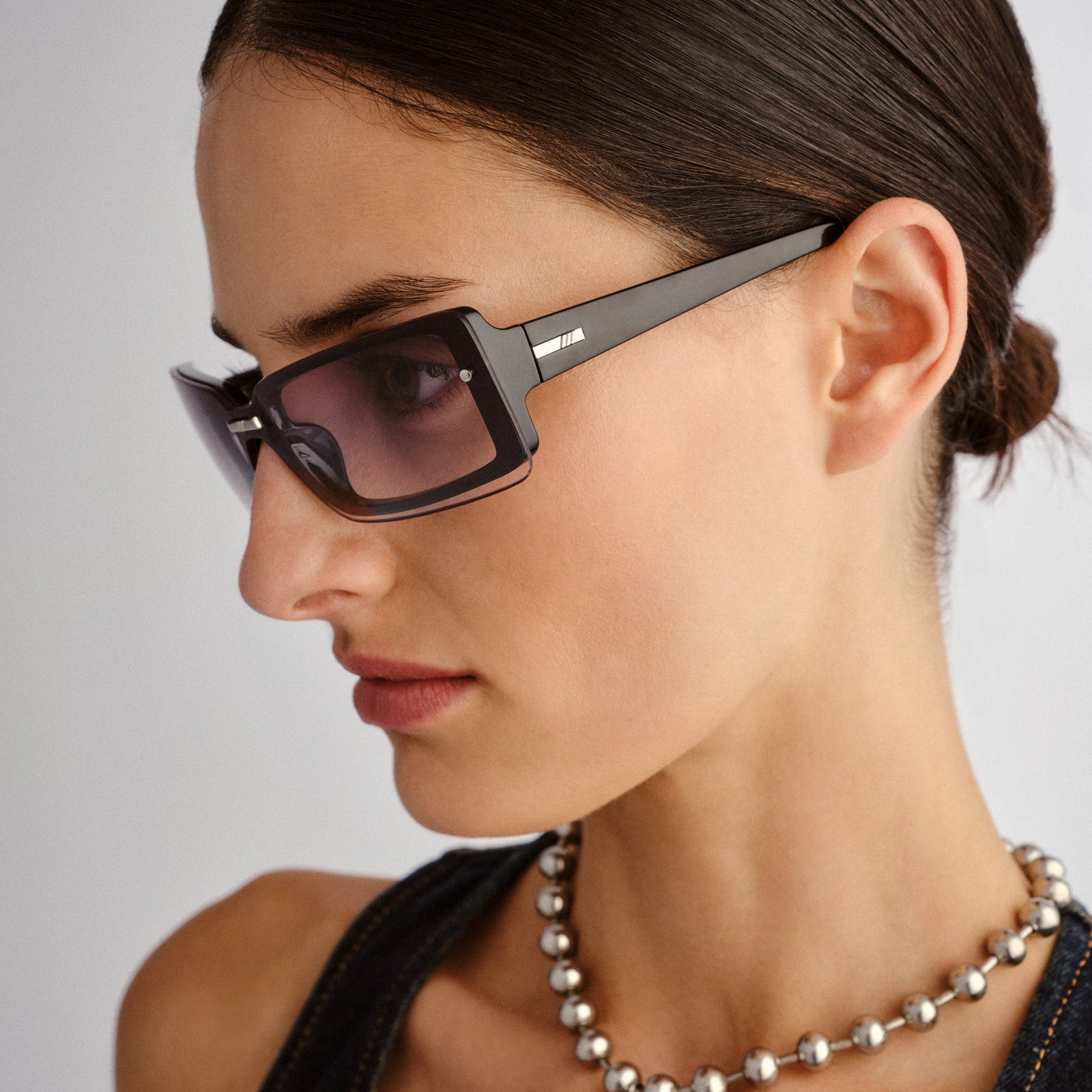 Evasion Black Female Rectangle Sunglasses | Le Specs