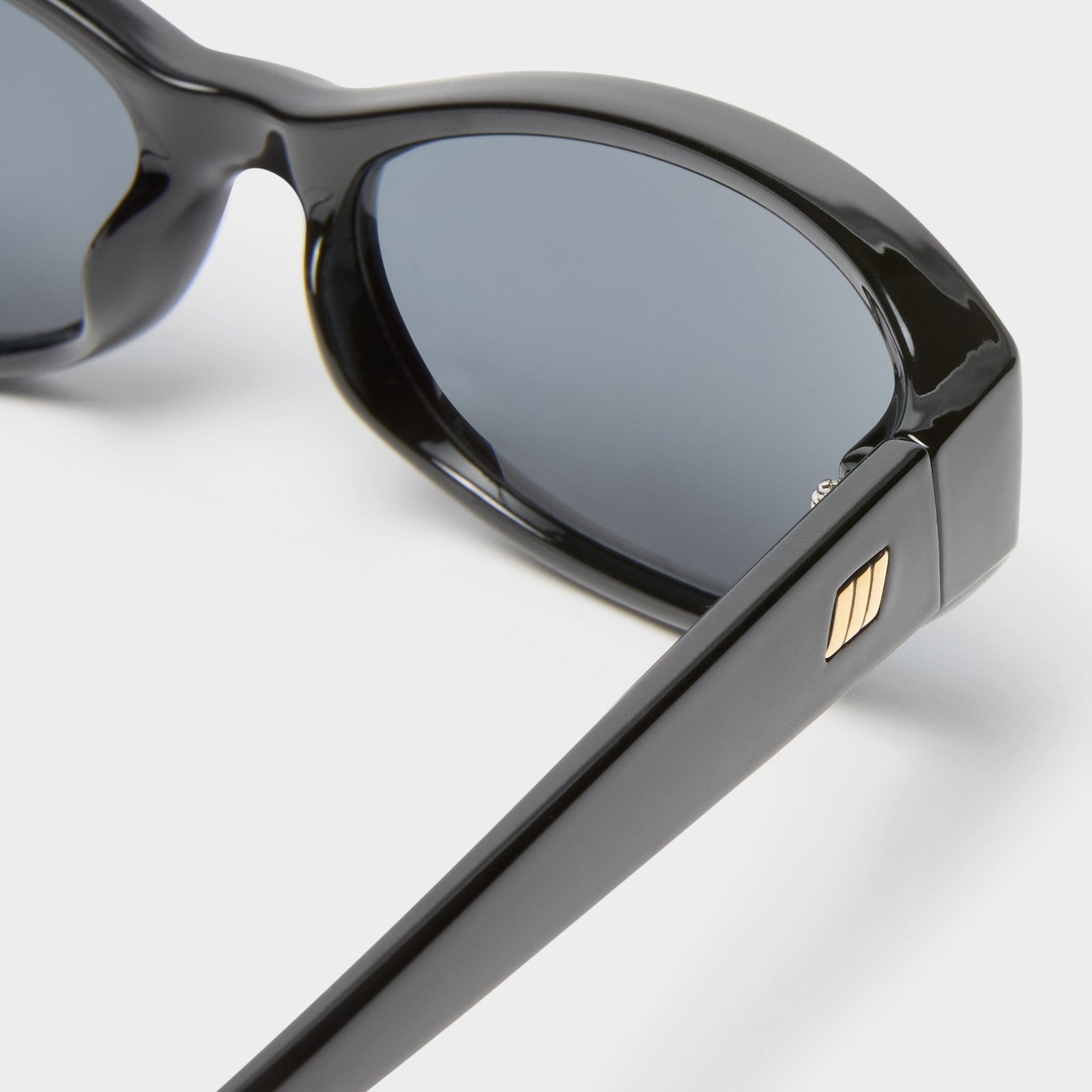 Dont Cha Black Uni-Sex Oval Sunglasses | Le Specs