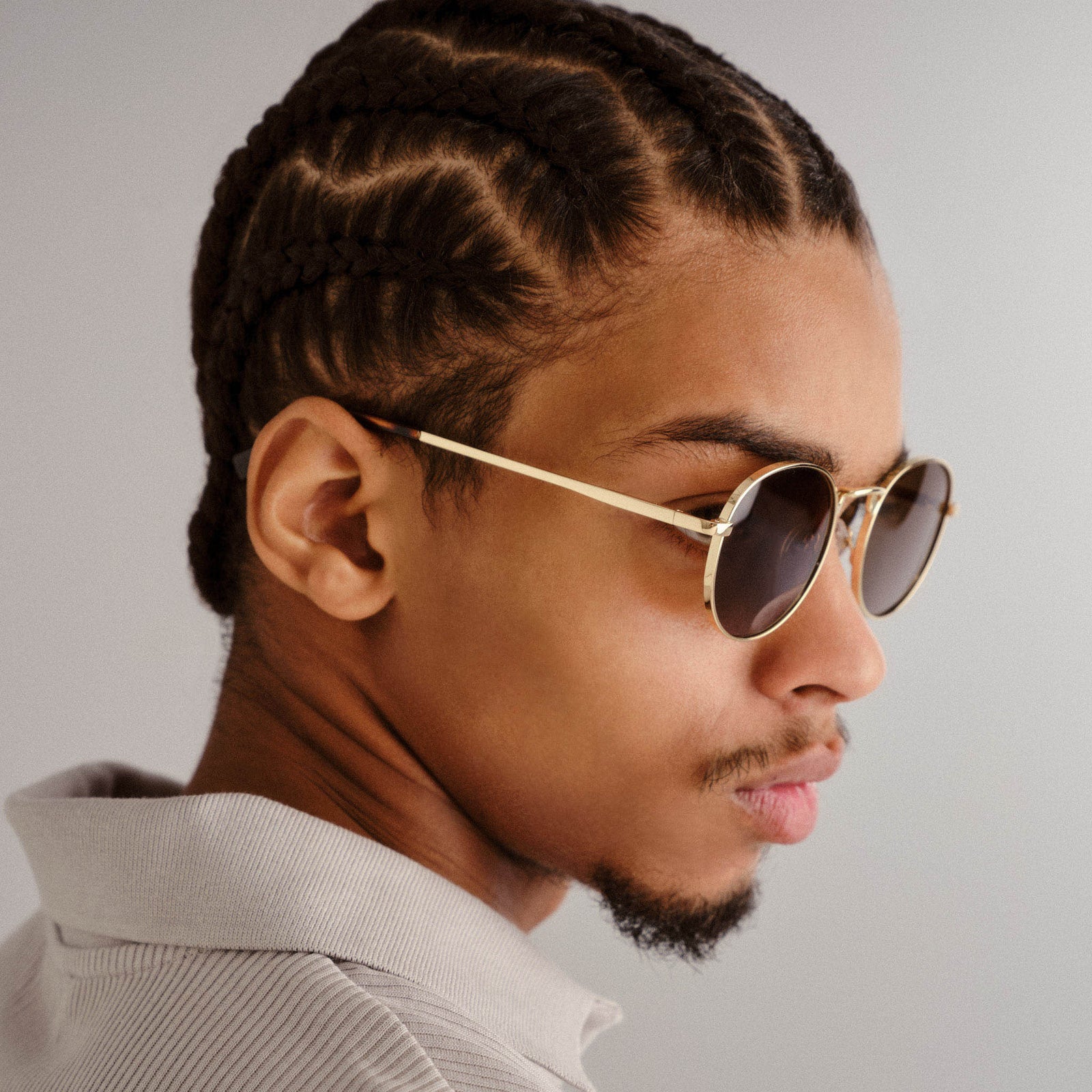 Lost Legacy Gold Uni-Sex Round Sunglasses | Le Specs