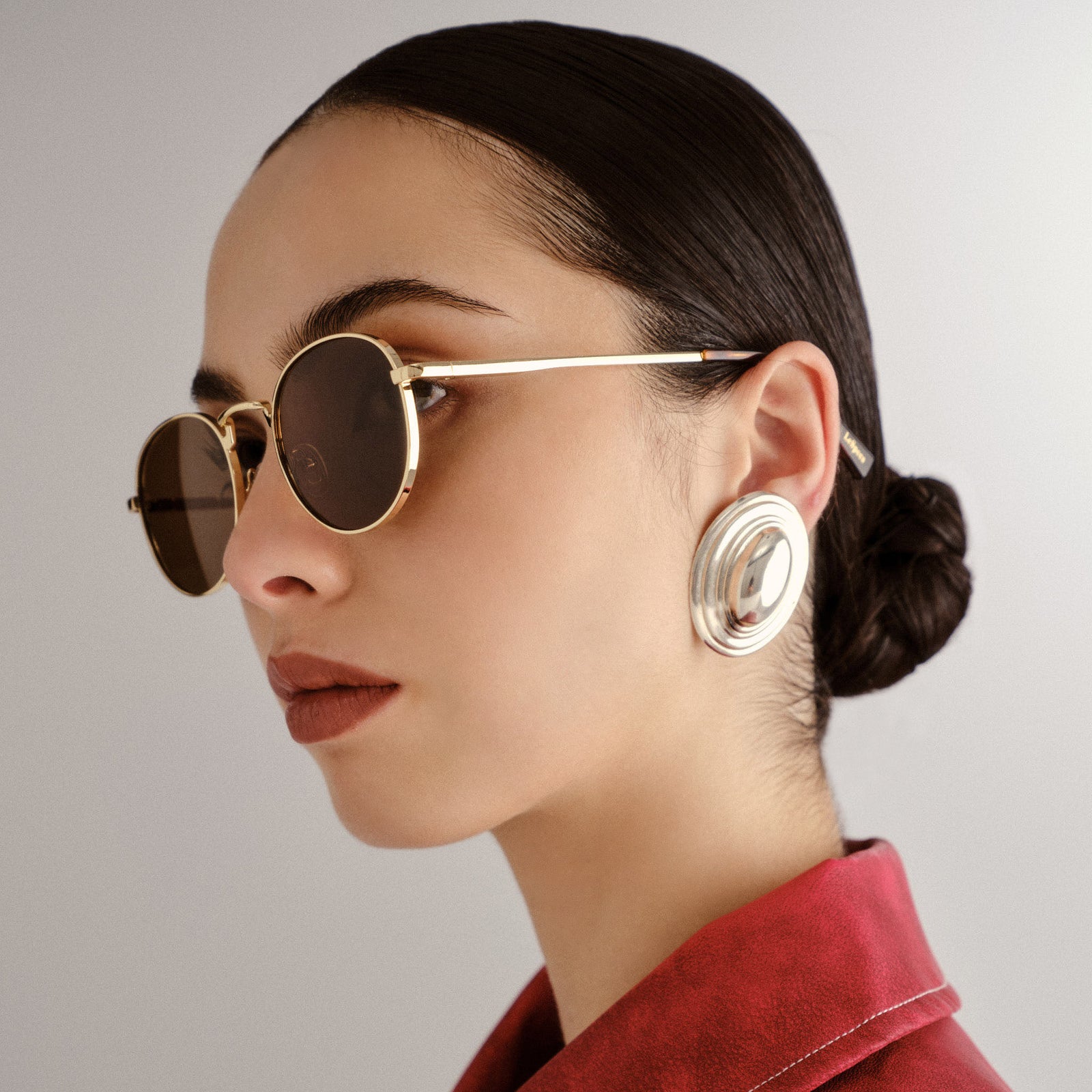 Lost Legacy Gold Uni-Sex Round Sunglasses | Le Specs
