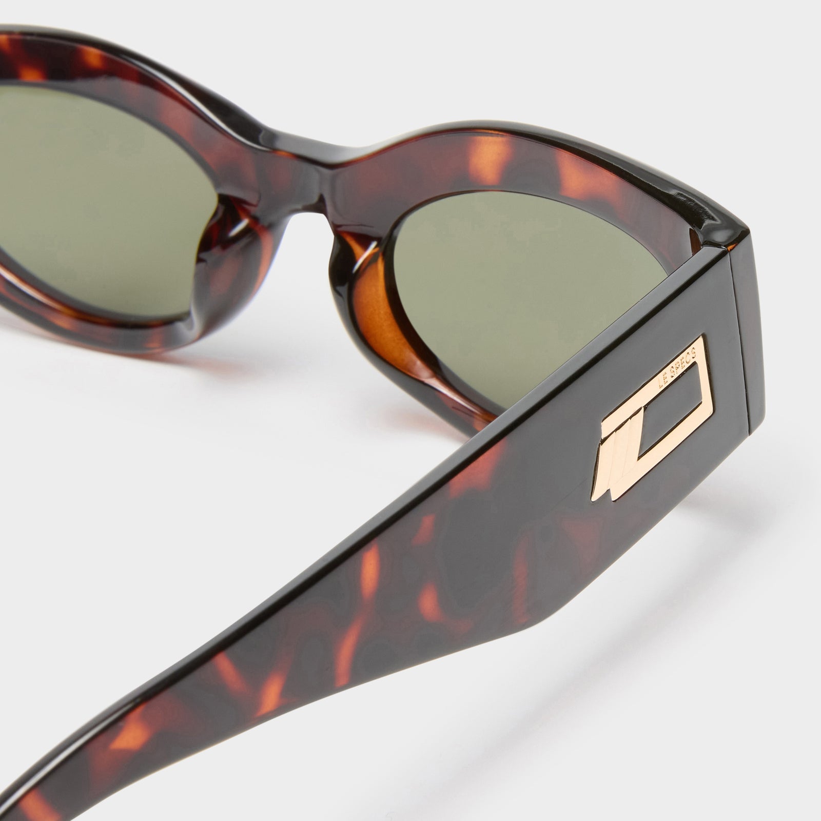 Body Bumpin Ii Tort Uni-Sex Oval Sunglasses | Le Specs