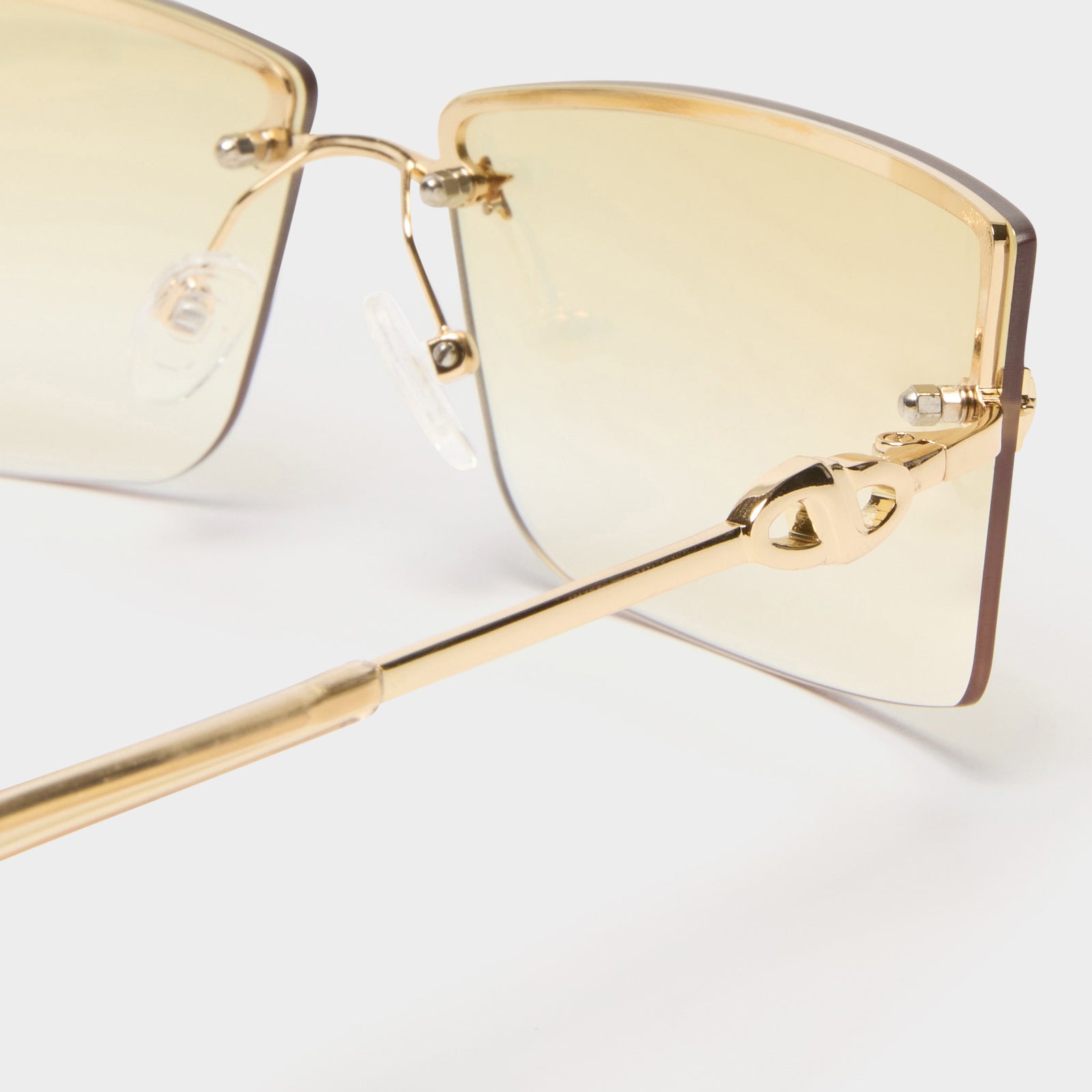 Alien Gold Female Rectangle Sunglasses | Le Specs