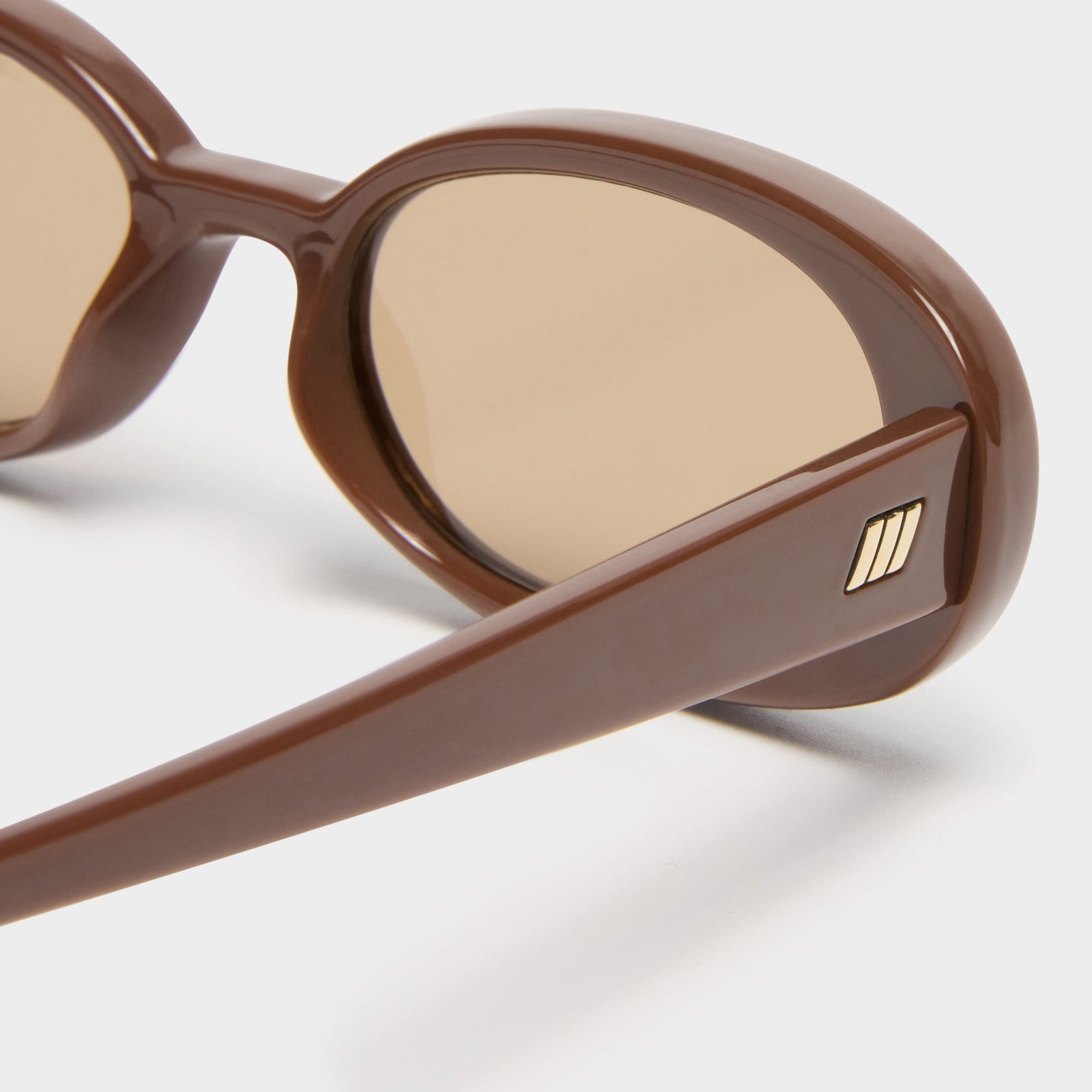 Outta Love Cocoa Female Oval Sunglasses | Le Specs