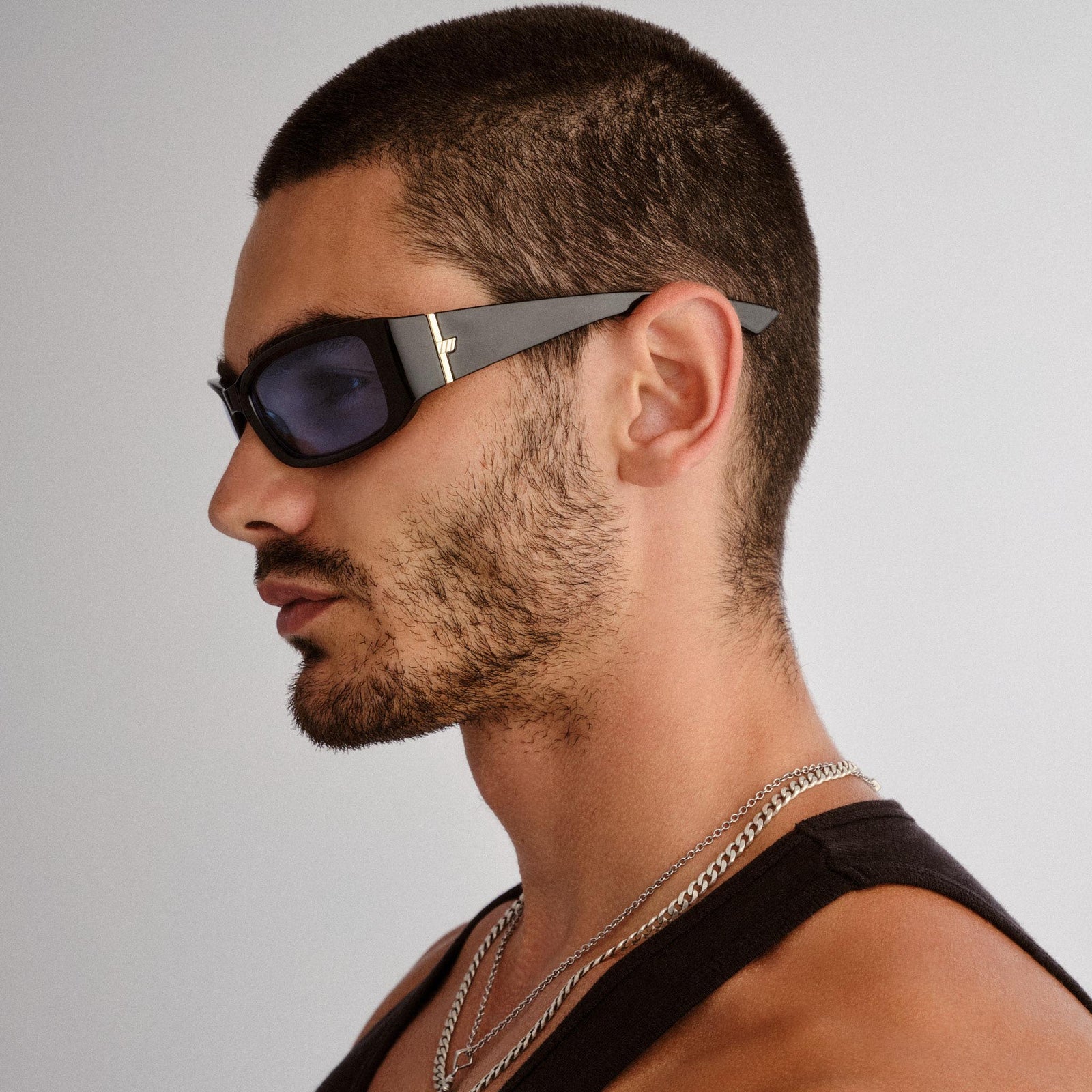 Du Jour Black Uni-Sex Wrap Sunglasses | Le Specs
