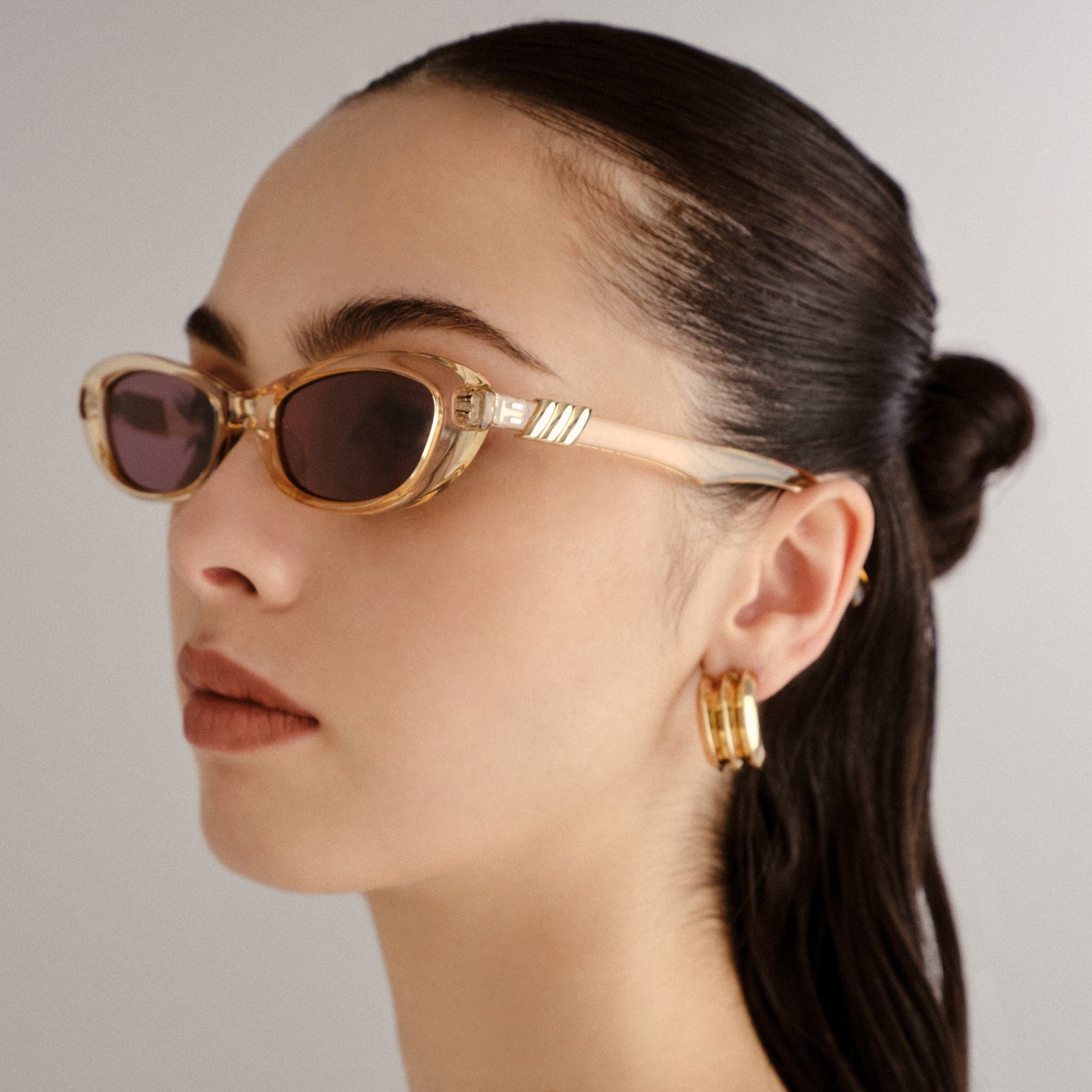 The Whisperer Sand Female Cat-Eye Sunglasses | Le Specs